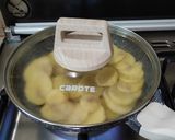 Foto langkah ke 2 dari resep Potato Omelette.