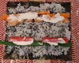 Foto del paso 6 de la receta: Sushi salmón kanikama langostinos