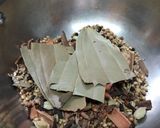 கரம் மசாலா தூள்😋(garam masala powder recipe in tamil) ரெசிபி ஸ்டேப் 2 புகைப்படம்