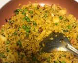 A picture of step 5 of Vidharbha style Poha.