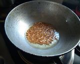A picture of step 1 of Kara chutney.