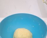 Foto langkah ke 4 dari resep Roti Kelopak Bunga Isi Ayam Kecap.