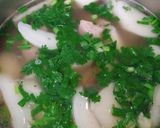 Hình bước làm 1 của món Canh đuôi heo hầm củ cải trắng