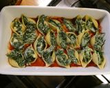 Foto del passaggio 3 della ricetta Conchiglioni al forno