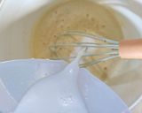 Foto langkah ke 1 dari resep Bolu kukus pandan tanpa mixer.