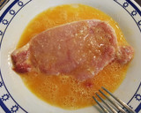 Foto del paso 3 de la receta: Chuleta de Cerdo rebozada