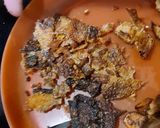 Foto langkah ke 3 dari resep Salmon with Crispy Skin.