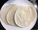 Foto del paso 5 de la receta: Enfrijoladas de aguacate