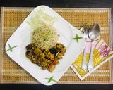 A picture of step 9 of Kung pao chicken with egg fried rice.