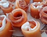A picture of step 3 of Rosaline di melone e prosciutto.