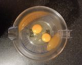 A picture of step 2 of Crepes.