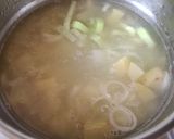 Foto del paso 3 de la receta: Crema de poro y papa fácil