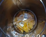 A picture of step 2 of Banana Stem Juice.