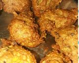 A picture of step 3 of Oats pakoda.