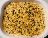 A picture of step 5 of Murmura Pumpkin Chikki 😋.