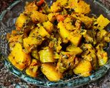 A picture of step 4 of Kaddu ki sabzi (pumpkin sabzi).