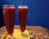 A picture of step 2 of Strawberry Grapes juice.