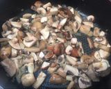 Foto del paso 2 de la receta Revuelto de champiñones y aguacate