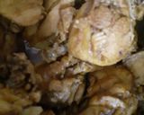 A picture of step 1 of Chicken and veggies namkeen Sawaiyan.
