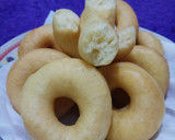 Foto langkah ke 4 dari resep Resep Donat Lembut Tanpa Kentang.