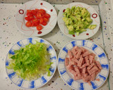Foto del paso 4 de la receta: Tortilla trend de verduras, fiambre y frutos secos