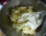 Foto del paso 2 de la receta: Papas rellenas con paleta cocida y sabor crema de verdeo