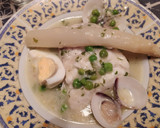 Foto del paso 5 de la receta: Merluza en salsa verde con espárragos, almejas y huevo duro