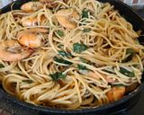 Foto langkah ke 11 dari resep Shrimp Spaghetti Marinara.