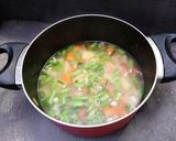 Foto langkah ke 4 dari resep Sayur sop bumbu sederhana.