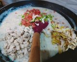 A picture of step 2 of Chicken fajita bread.