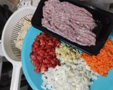 รูปขั้นตอนการทำที่ 1 ของ ฟาร์ฟาเล่ซอสหมูสับ By Microwave #By SanD