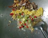 Foto langkah ke 2 dari resep Nasi goreng spesial ultah CP dan ultahku.