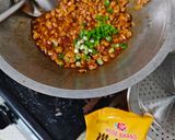 Foto langkah ke 5 dari resep Ayam Cincang Kecap Isian Bakpao.