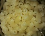 Foto langkah ke 1 dari resep Macaroni Schotel Ekonomis.
