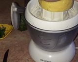 Une image de l'étape 2 de Jus d'avocat et citron.