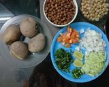 আলু কাবলি(Aloo kabli recipe in bengali) রেসিপি ধাপ - 1 ছবি
