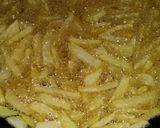 A picture of step 3 of Macaroni hot pizza cake.
