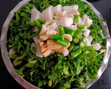 A picture of step 1 of Sarson Da Saag.