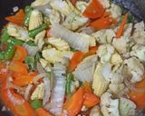 Foto langkah ke 4 dari resep Capcay Full Sayur.