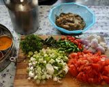 A picture of step 1 of Khandeshi spicy green brinjal Bharta.