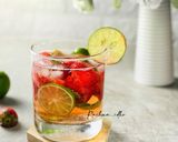 Foto langkah ke 3 dari resep Strawberry Mojito.