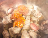 Foto del paso 2 de la receta: Alubias con chorizo dulce y costillas de cerdo