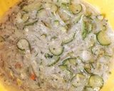 Foto del passaggio 4 della ricetta Frittata con albumi cipolle e zucchine