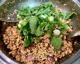 รูปขั้นตอนการทำที่ 1 ของ ลาบหมู