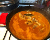 Foto del paso 4 de la receta: Pollo en salsa