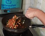 รูปขั้นตอนการทำที่ 6 ของ หมูผัดซอสเกาหลี