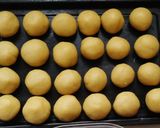 A picture of step 8 of Mamoul (Eid biscuits).