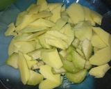 Foto langkah ke 1 dari resep Rujak mangga kedondong.