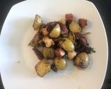 Foto del paso 7 de la receta: Pulpo con papas amarillas mini