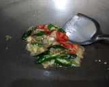 Foto langkah ke 3 dari resep Tumis Toge Ikan Asin.